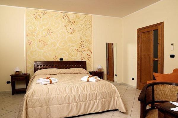 Agriturismo Il Barone Moniga del Garda Rum bild